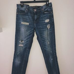 Straight leg ripped jeans